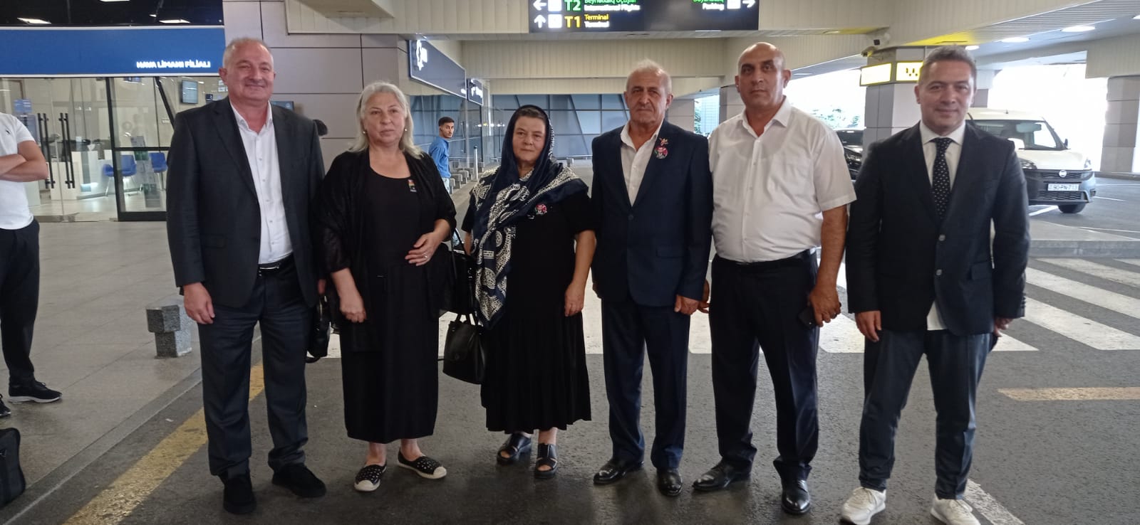 Türkiyə-Azərbaycan İş Adamları və Sənayeçiləri İctimai Birliyinin (TÜİB) və “YAŞAT” Fondunun təşkilatçılığı, Azərbaycanın milli aviadaşıyıcısı - “Azərbaycan Hava Yollarının tərəfdaşlığı ilə şəhid ailə üzvləri Ankaraya yola salınıb